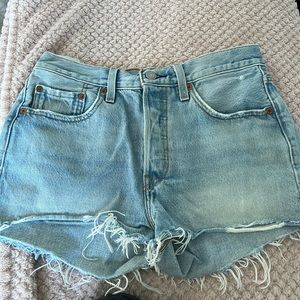 Levi’s 501 High Waisted Jean Shorts Light Wash